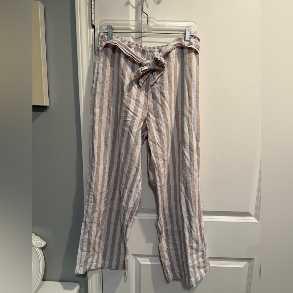 Beachlunchlounge Beige and White Striped Pants